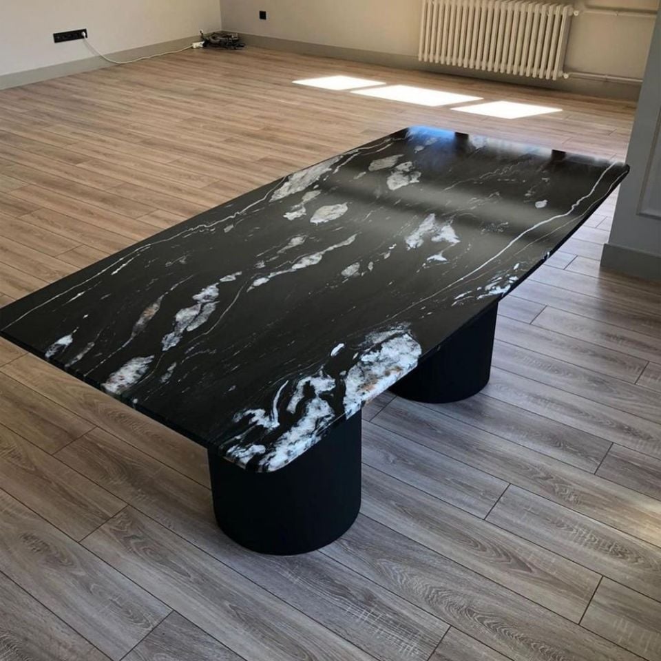 Siyah Masa Ayak Modeli